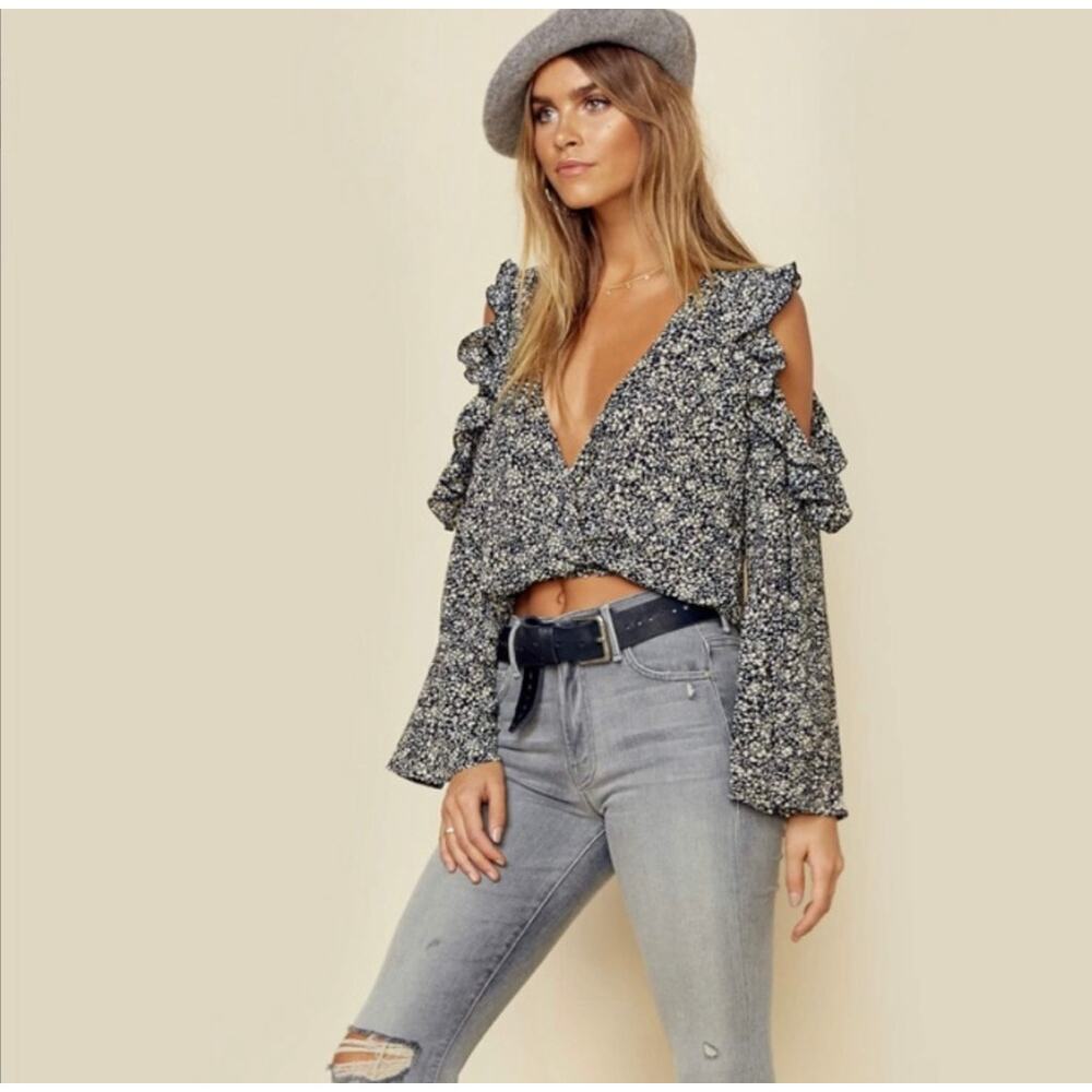 Blue Life Raven Top Floral Cold Shoulder Bell Sleeve Blouse Black Cream Women XS - Picture 3 of 11